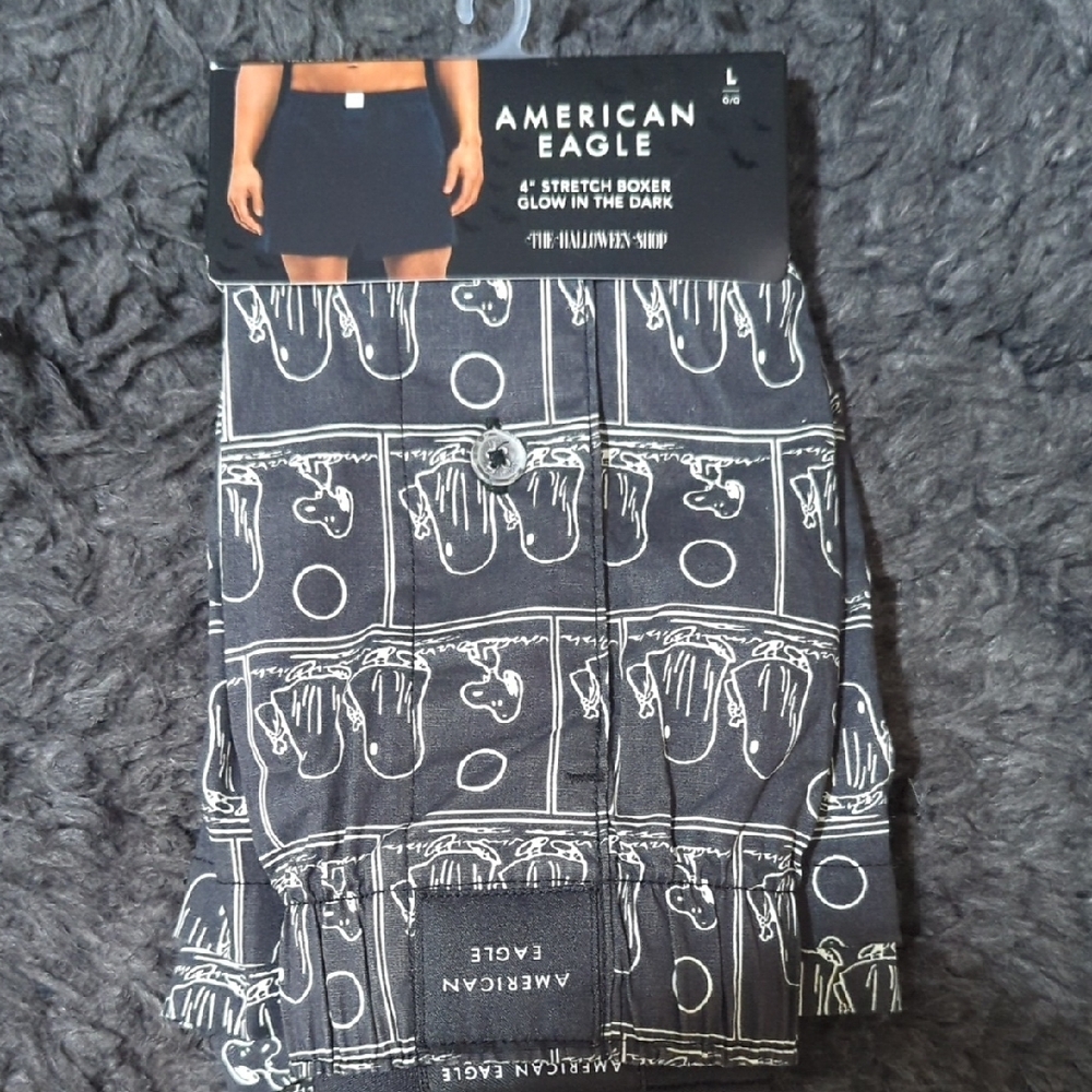 American Eagle Outfitters Graphic Black Pencil Skirt